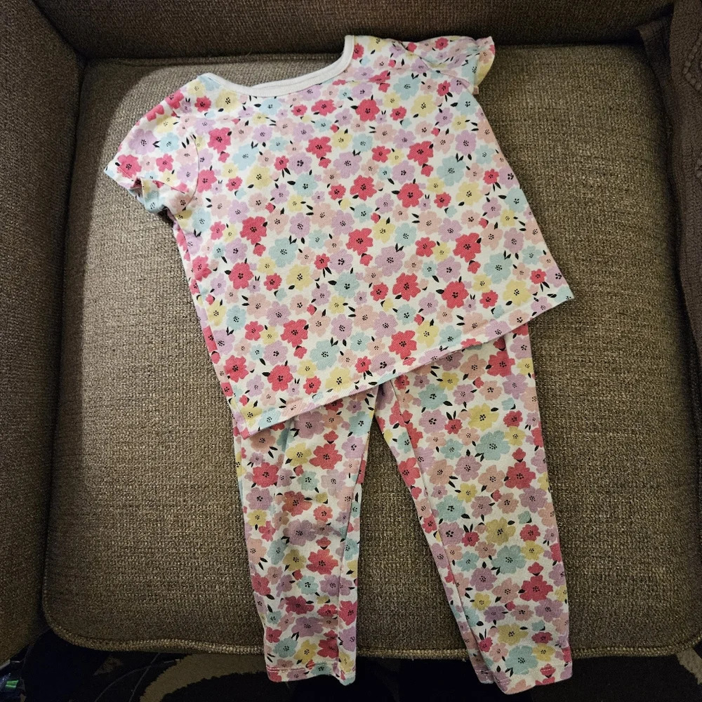 Garanimals Girls 2 piece set 24M Flowers Ruffle Butt - Picture 1 of 5